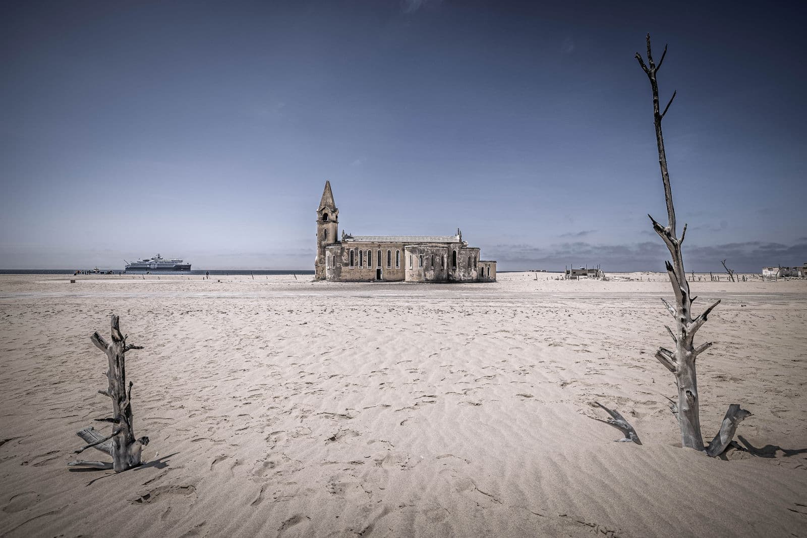 Baia dos Tigres Ghost