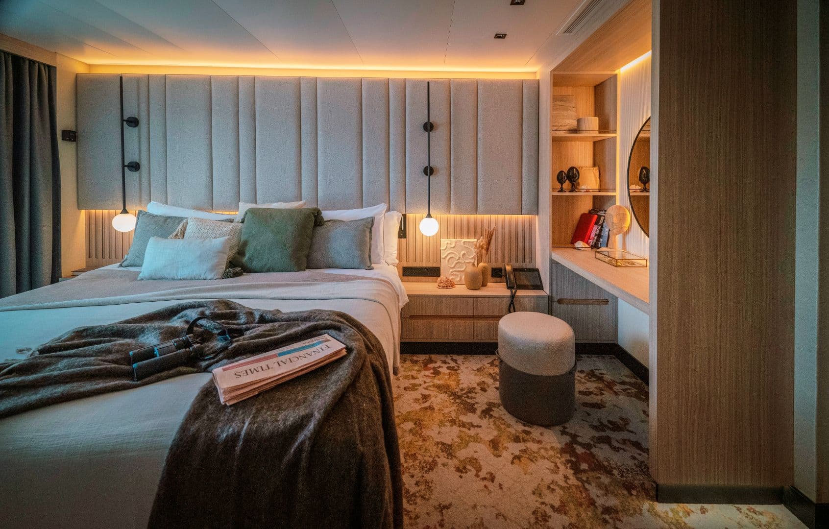 Premium Suite - Image 5